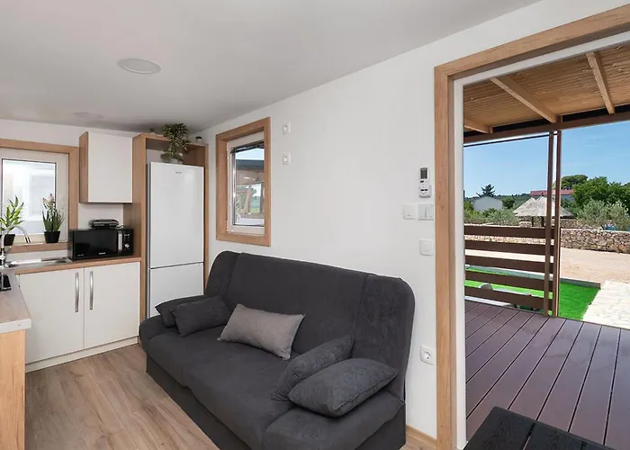 Mobile Banovi Dvori Iii Casa vacanze Tisno