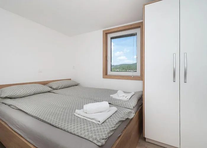 Mobile Banovi Dvori Iii *