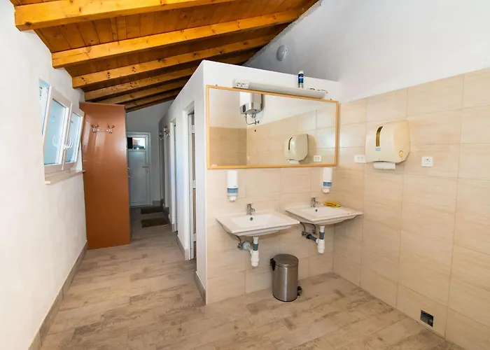 Mobile Banovi Dvori Iii *